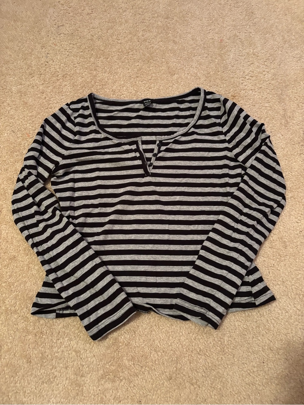 SHEIN Black & Gray Striped Long-Sleeve Scoop Neck Top